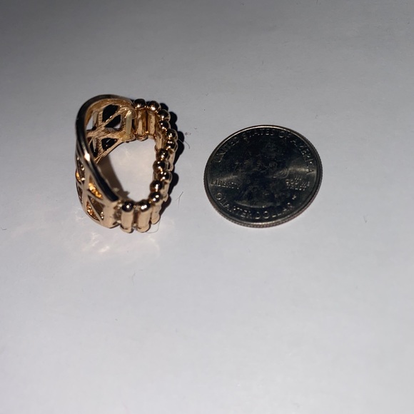 GOLD RING - Picture 3 of 4